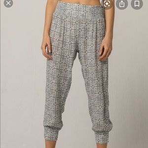 ON HOLD - O’Neill Sasha Pants